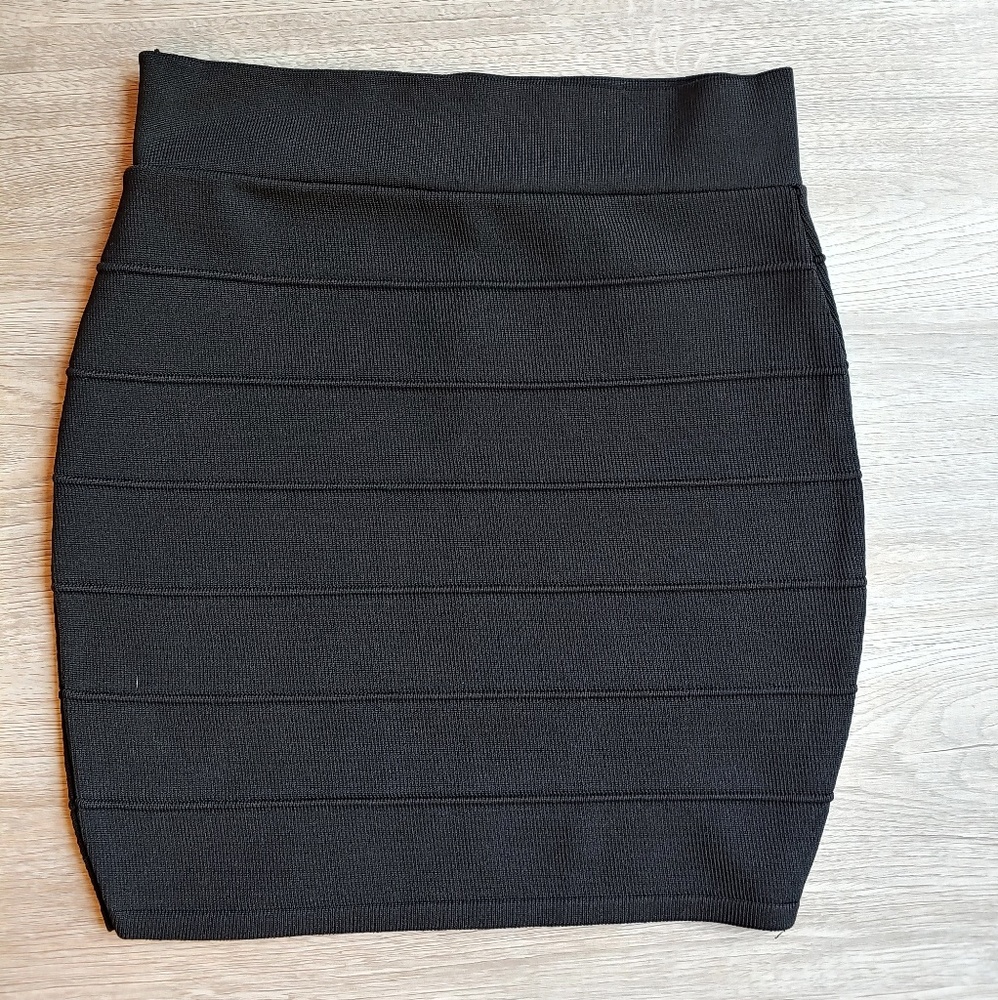 Boutique mini skirt